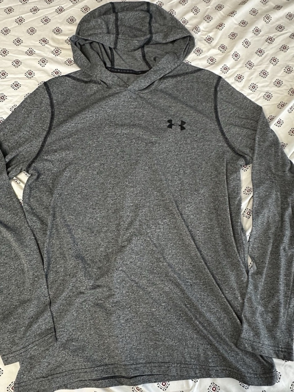 Under Armour Women’s Small Long Sleeve Hoodie WorkOut Gym Gray Athletic Top